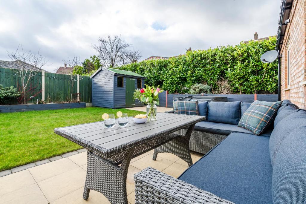 Вілла Pet Friendly With A Hot Tub Hednesford Екстер'єр фото